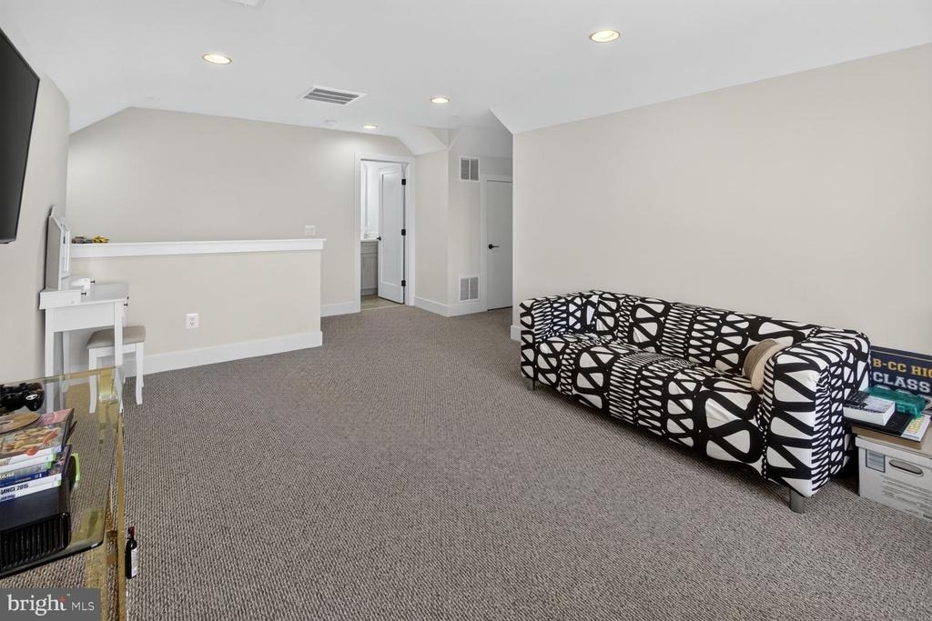 6106 Swansea Street - Photo 29