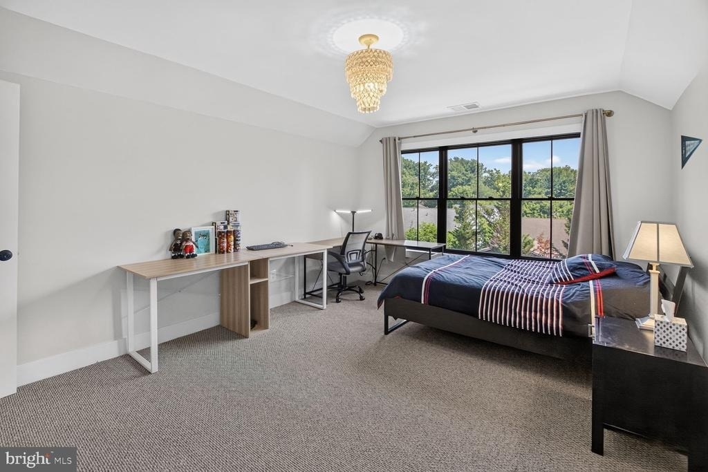 6106 Swansea Street - Photo 31