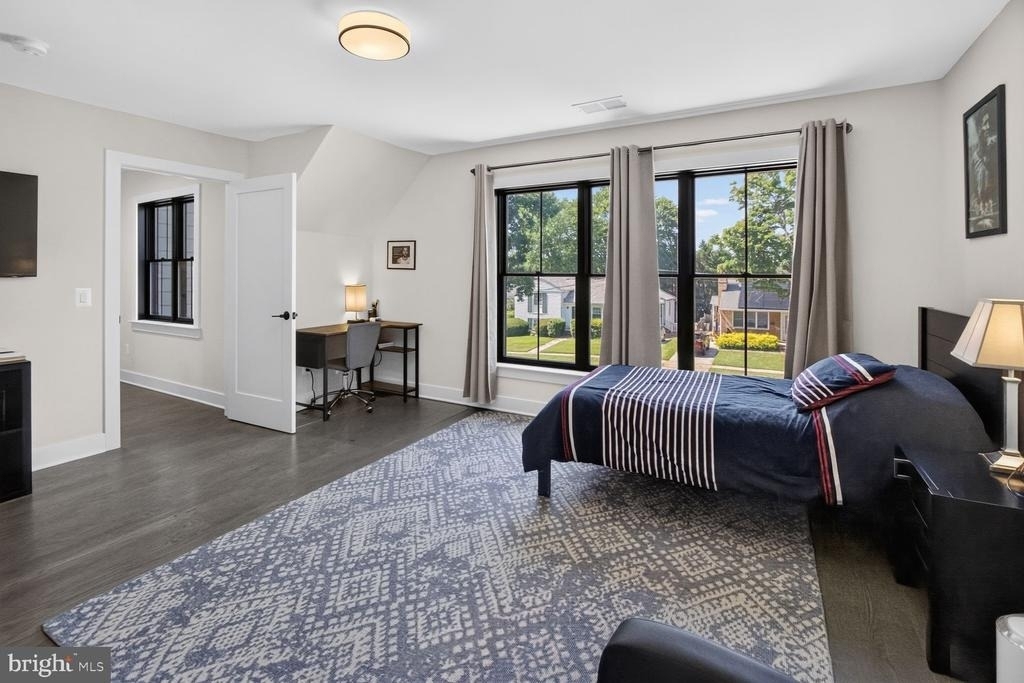 6106 Swansea Street - Photo 23