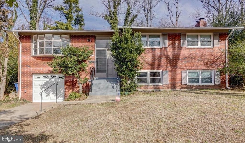 6417 Earlham Drive - Photo 0