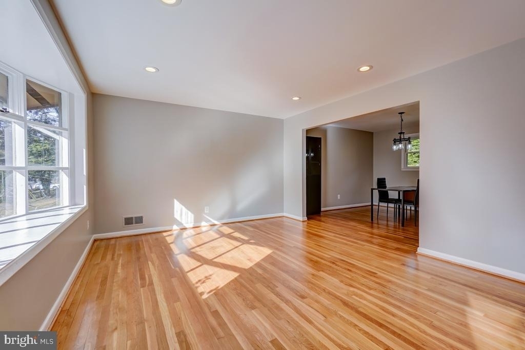 6417 Earlham Drive - Photo 5