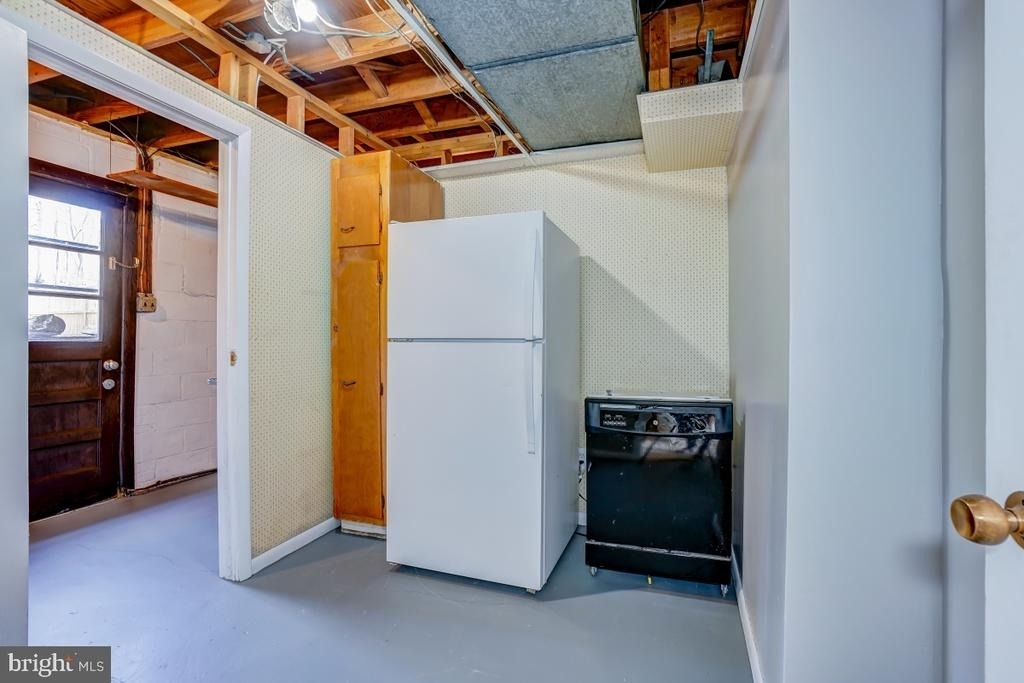 6417 Earlham Drive - Photo 29
