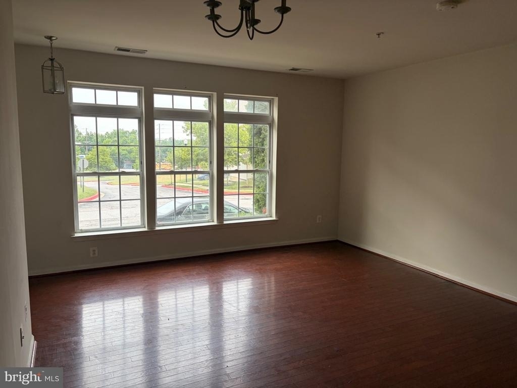 8141 Mission Hill - Photo 3