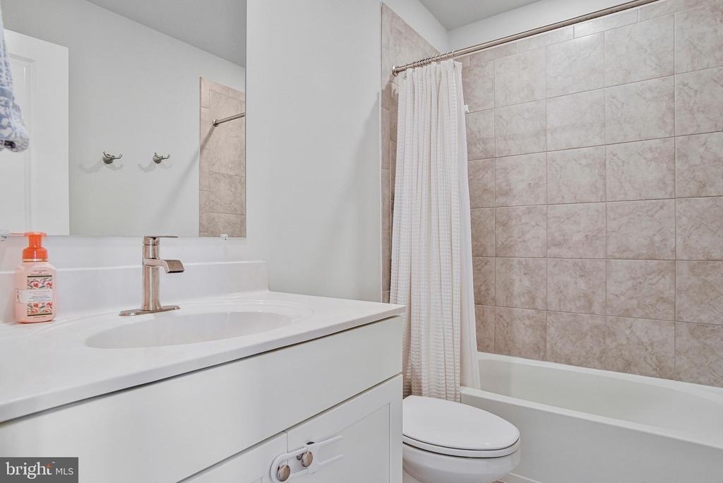 2764 Bridgewater Drive - Photo 23