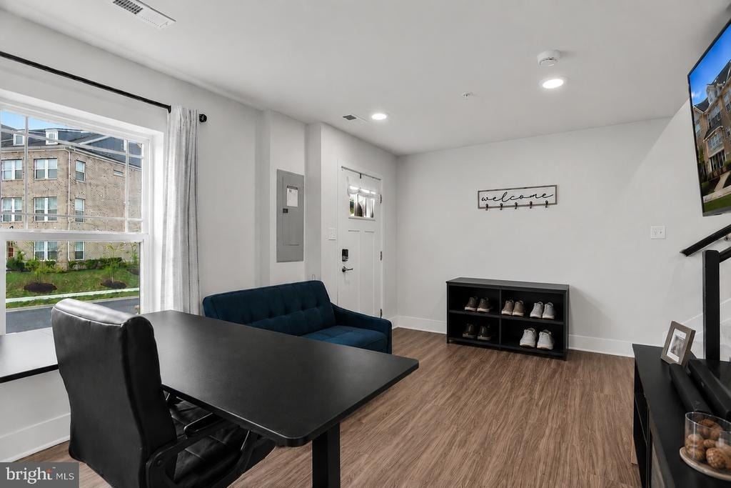 2764 Bridgewater Drive - Photo 5