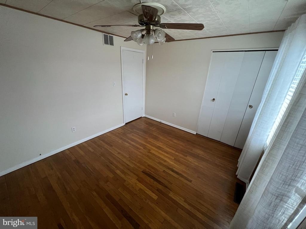 8104 Mid Haven Road - Photo 3