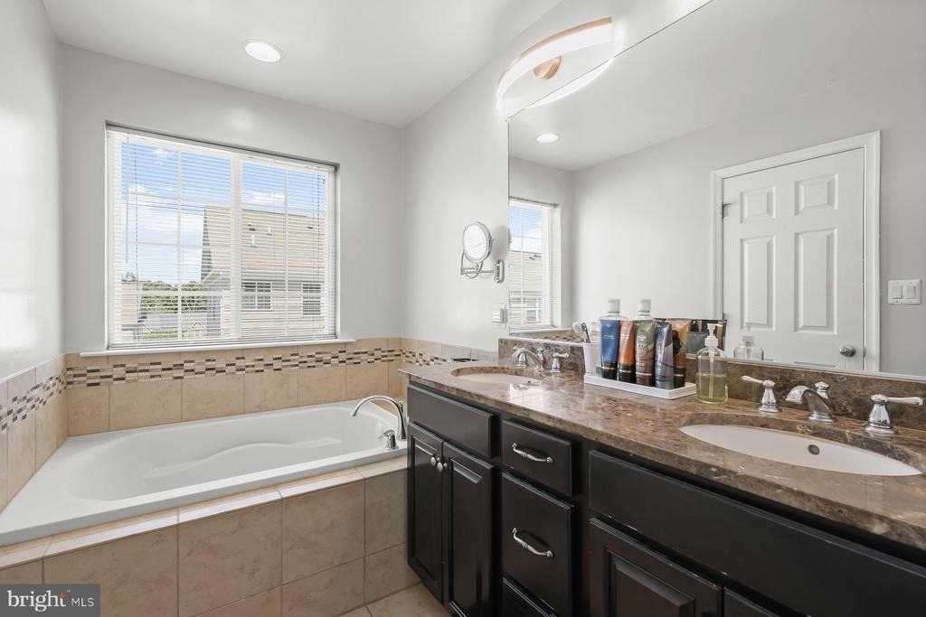 9364 Paragon Way - Photo 20