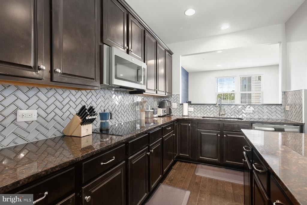 9364 Paragon Way - Photo 8
