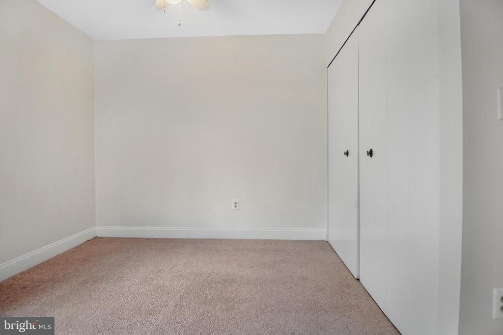 1055 Cedar Ridge Court - Photo 11