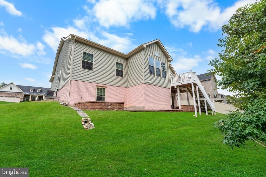 7570 Arundel Woods Drive - Photo 5
