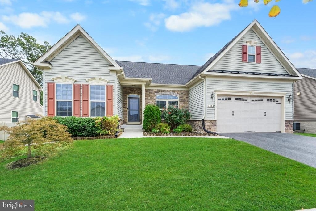 7570 Arundel Woods Drive - Photo 4