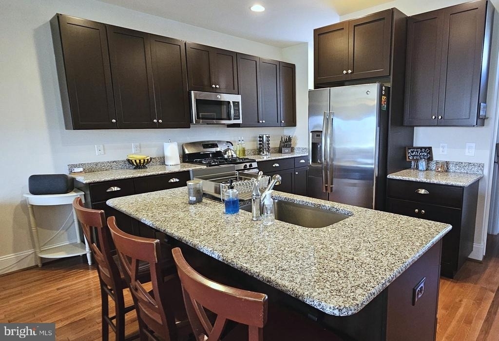 18834 Bethpage Drive - Photo 4
