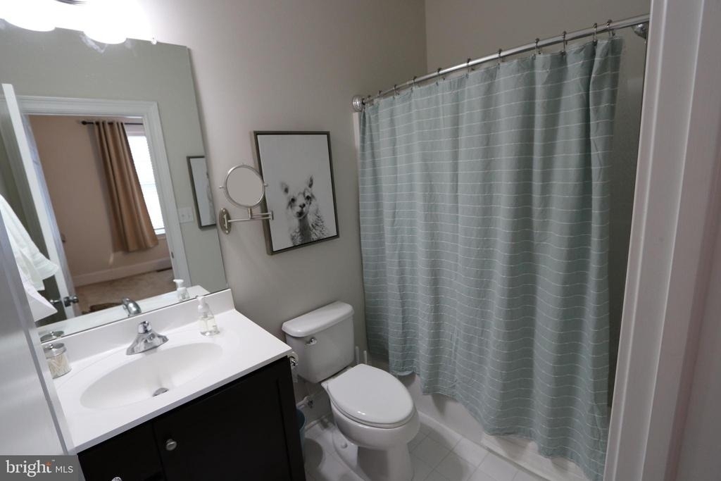18834 Bethpage Drive - Photo 15