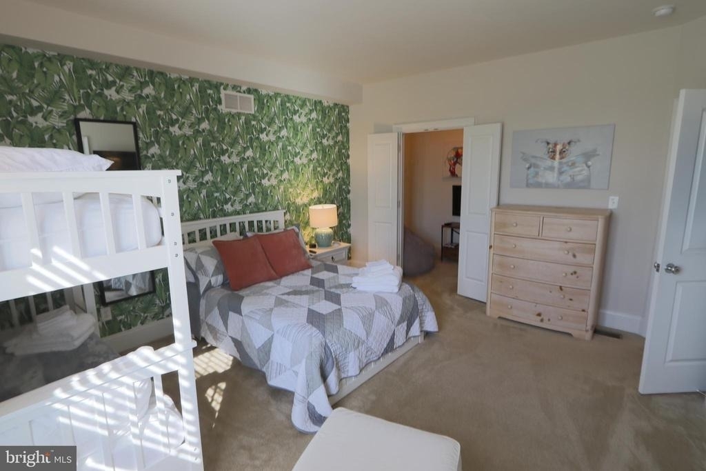18834 Bethpage Drive - Photo 17