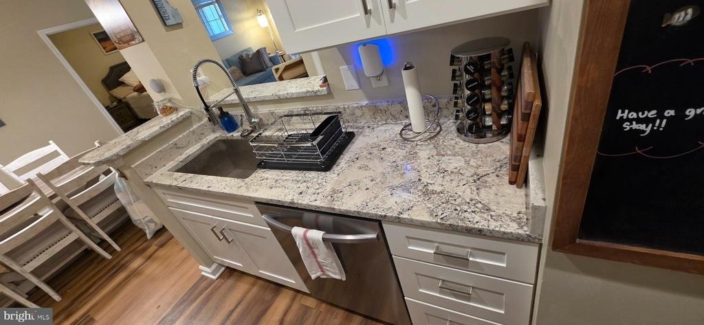 400 Cascade Lane - Photo 8
