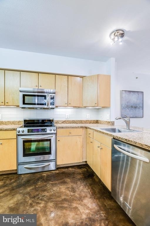 631 D Street Nw - Photo 9