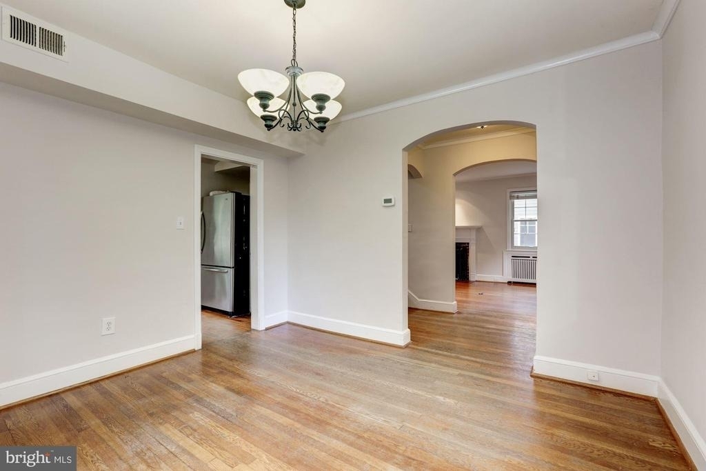 4933 47th Street Nw - Photo 9