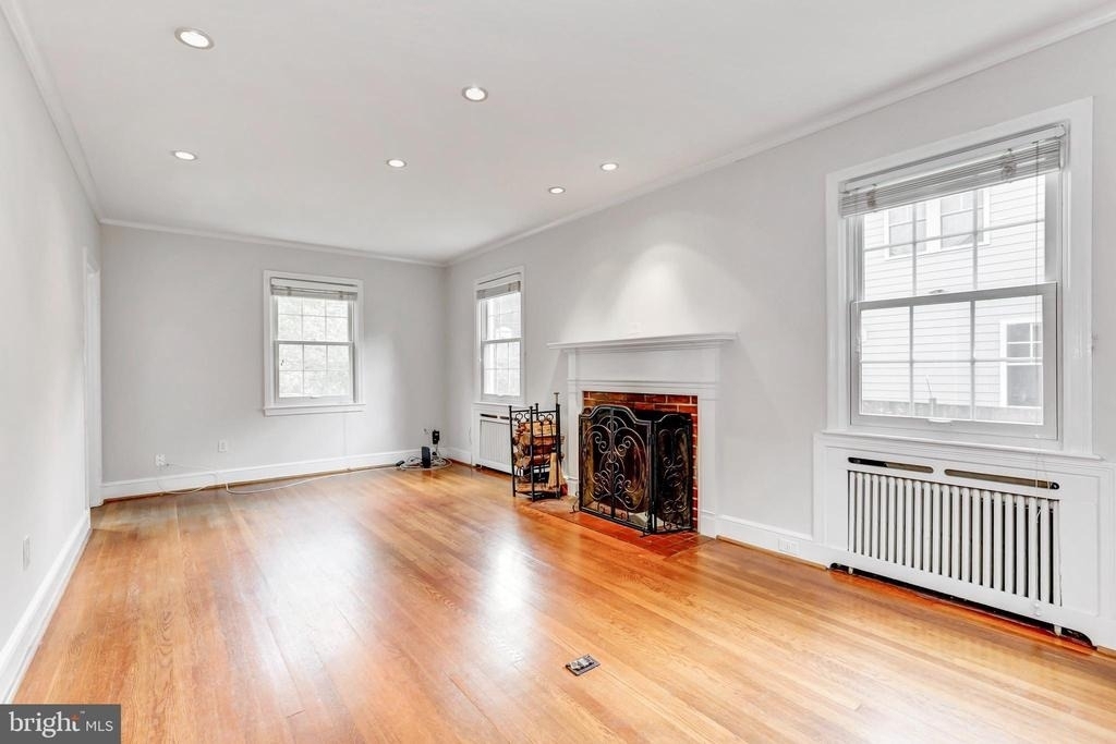 4933 47th Street Nw - Photo 4