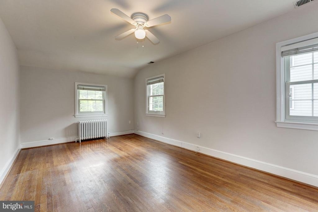 4933 47th Street Nw - Photo 20