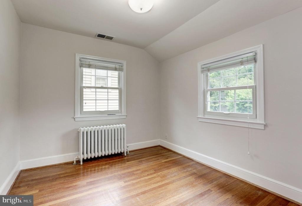 4933 47th Street Nw - Photo 15