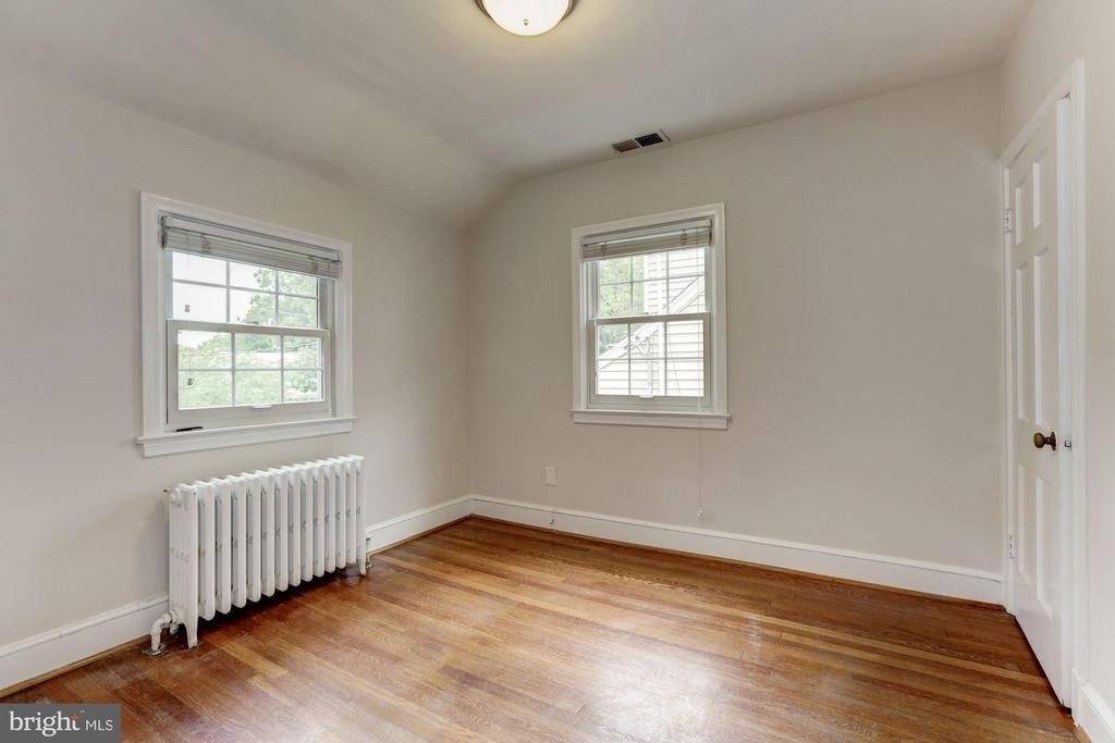 4933 47th Street Nw - Photo 17