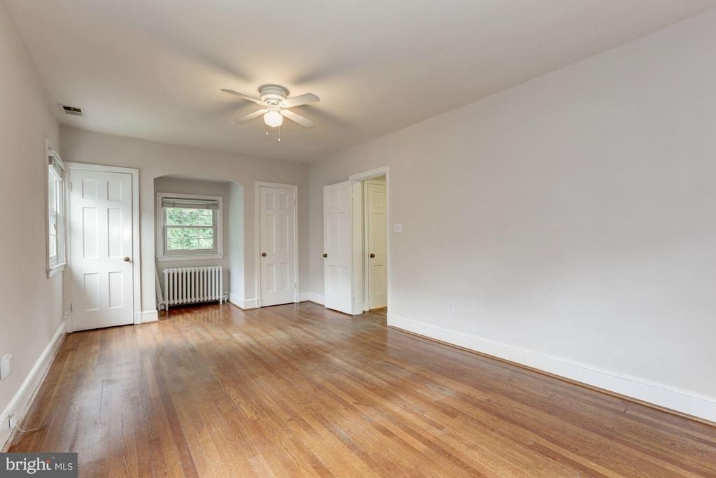 4933 47th Street Nw - Photo 21