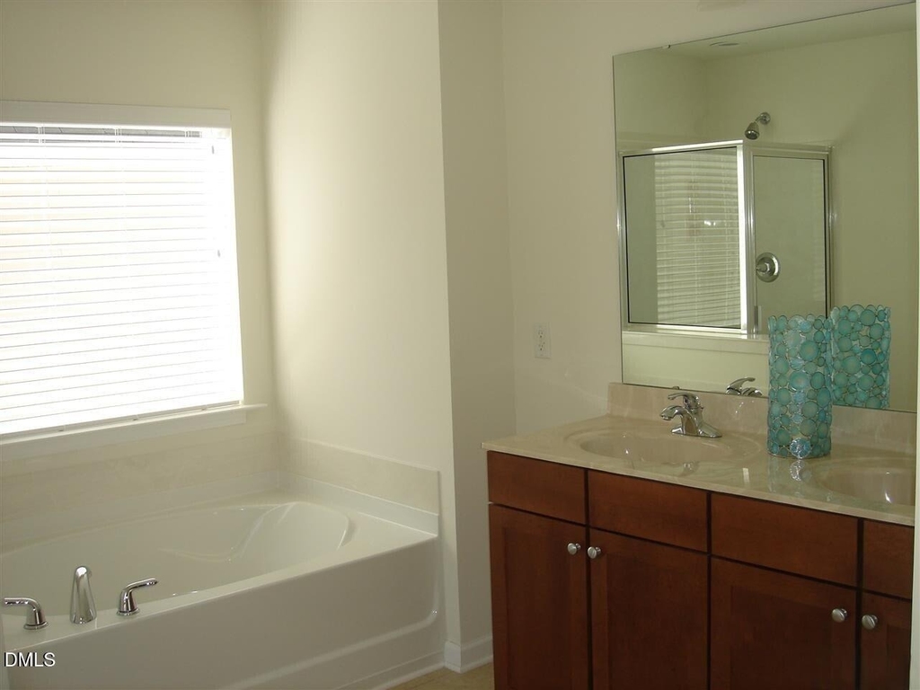 4001 Jockey Club Circle - Photo 6