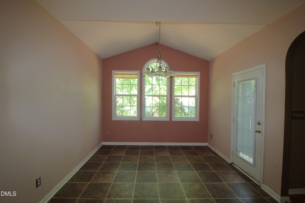 3117 Cregler Drive - Photo 9