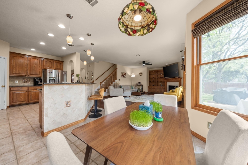 1512 Amelia Dr - Photo 12