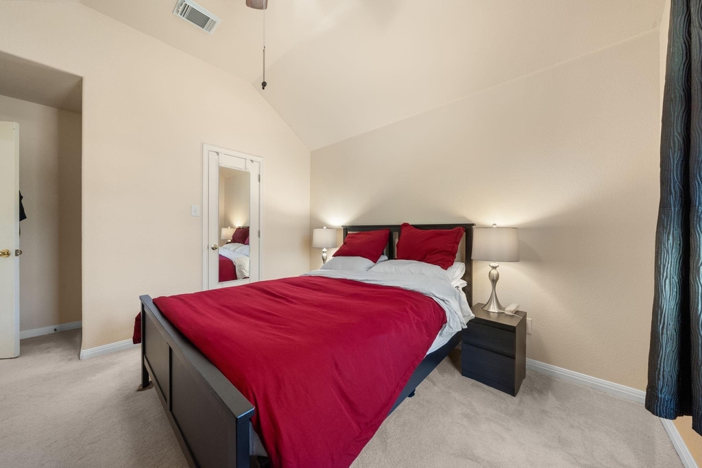 1512 Amelia Dr - Photo 25