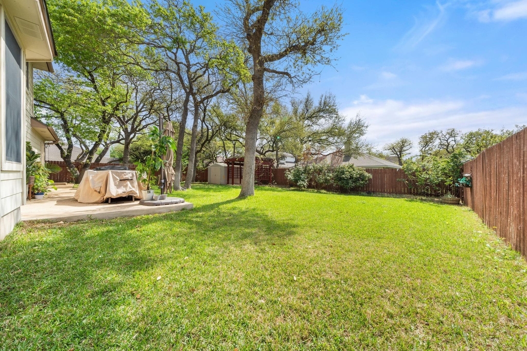 1512 Amelia Dr - Photo 31