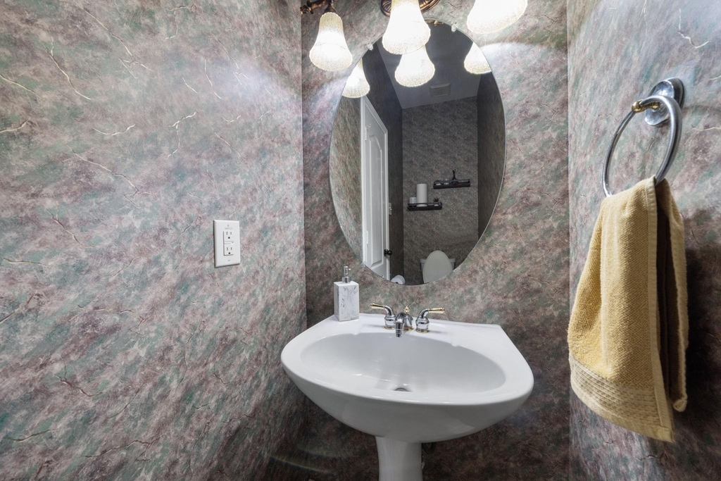 1512 Amelia Dr - Photo 7