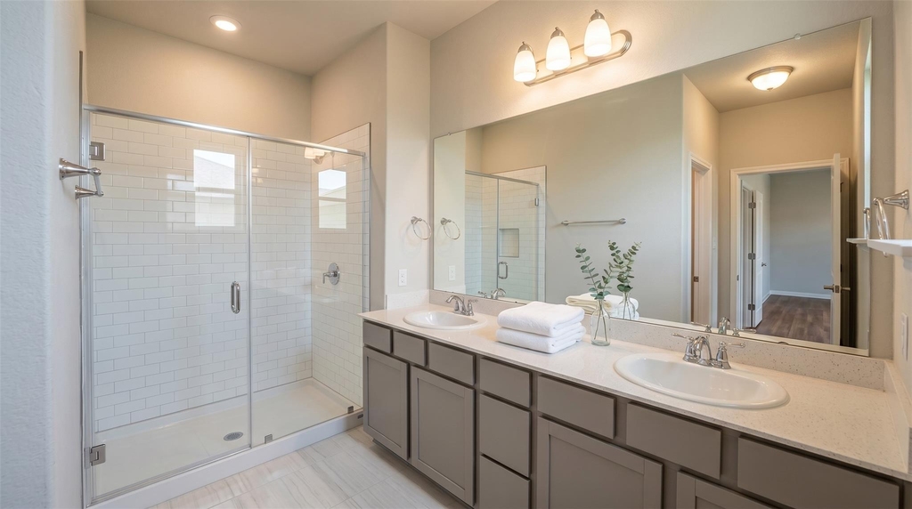 1015 Vista View Dr - Photo 3