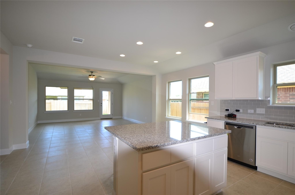 3477 Pauling Loop - Photo 3