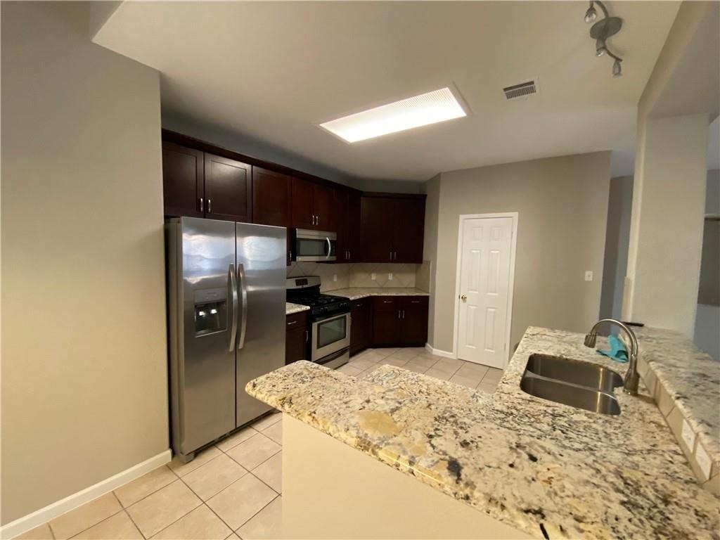 1413 Haley Gray Dr - Photo 21