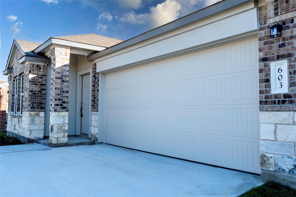 603 Water Way Ave - Photo 4