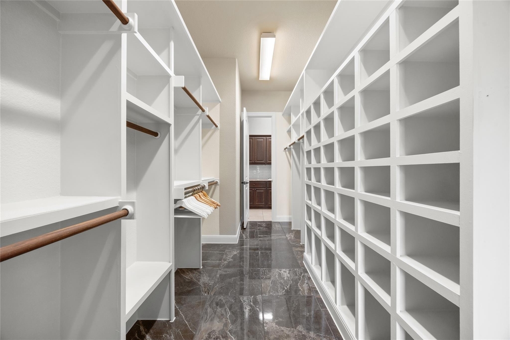 900 Hawthorne Loop - Photo 24