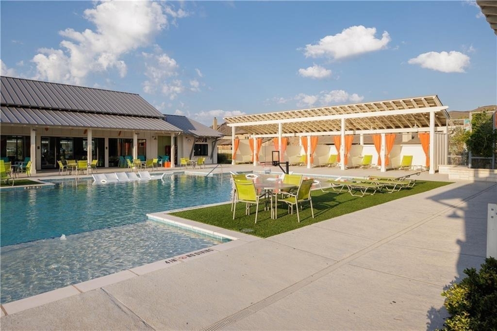 221 Compania Dr - Photo 28