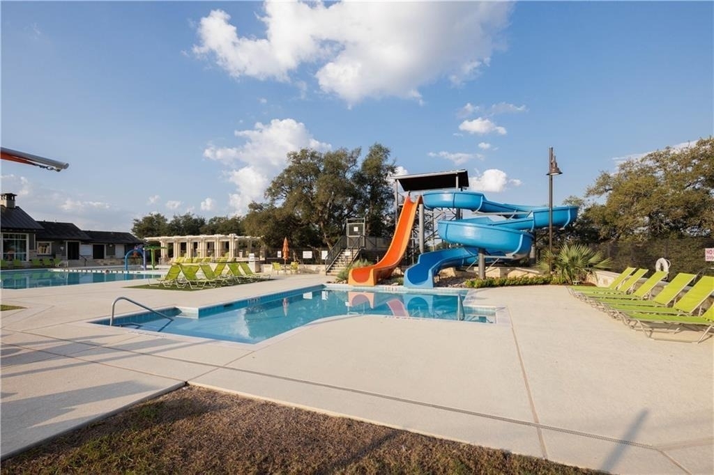 221 Compania Dr - Photo 29
