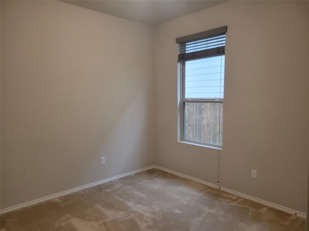 221 Compania Dr - Photo 21