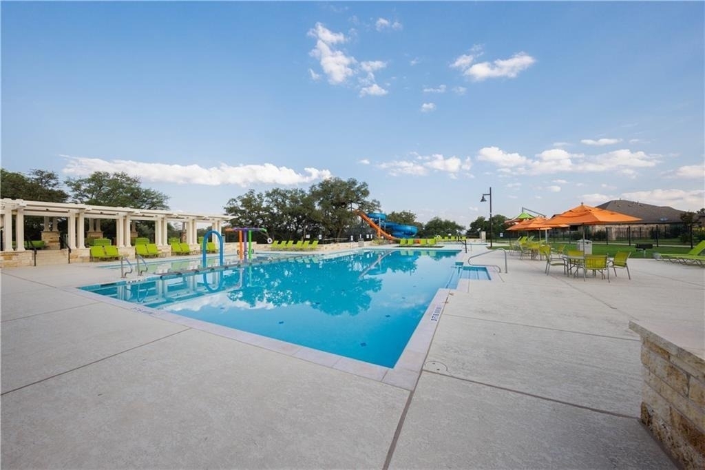 221 Compania Dr - Photo 30