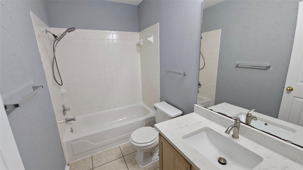 2241 Ada Ln - Photo 8