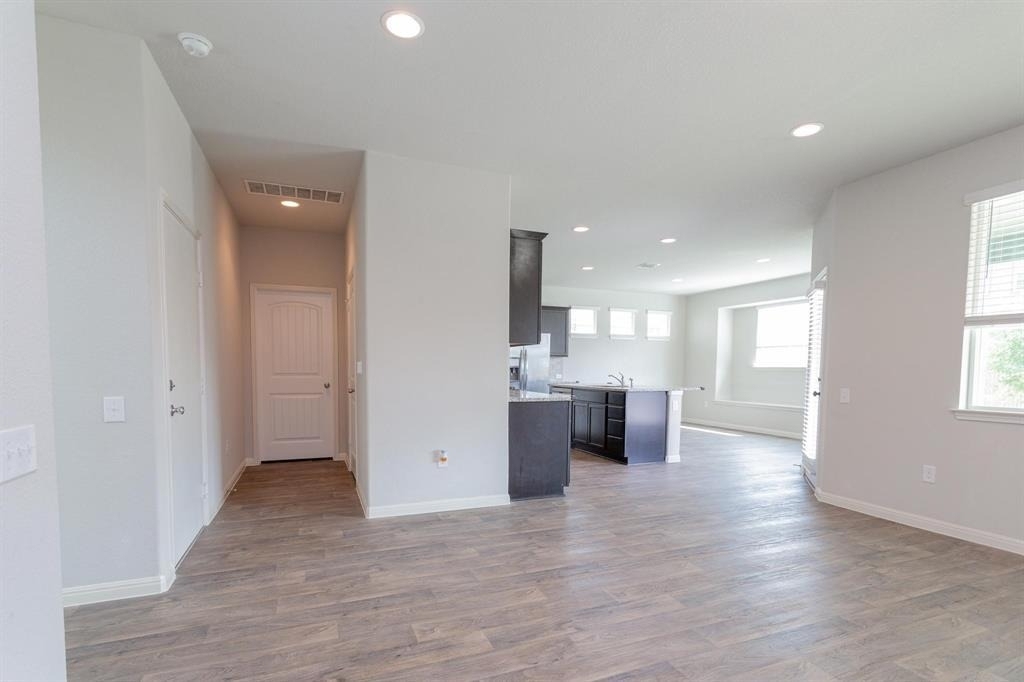 14614 Frankel Loop - Photo 2
