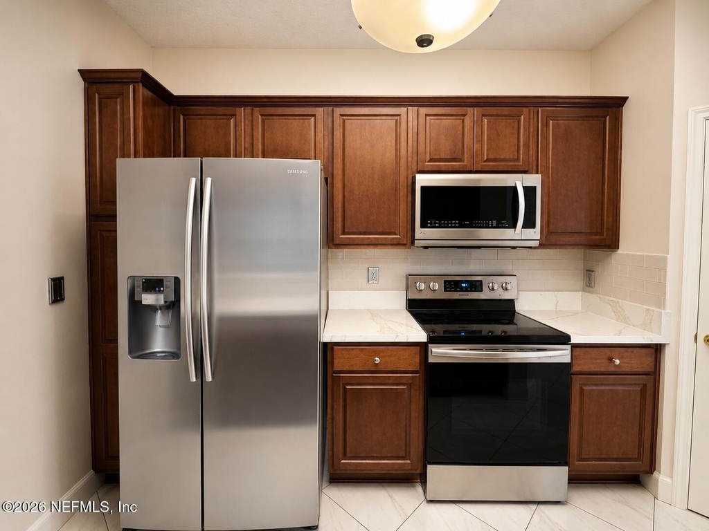 10550 Baymeadows Road - Photo 3