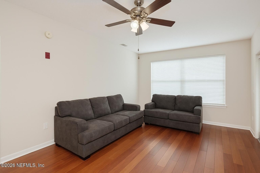 10550 Baymeadows Road - Photo 2