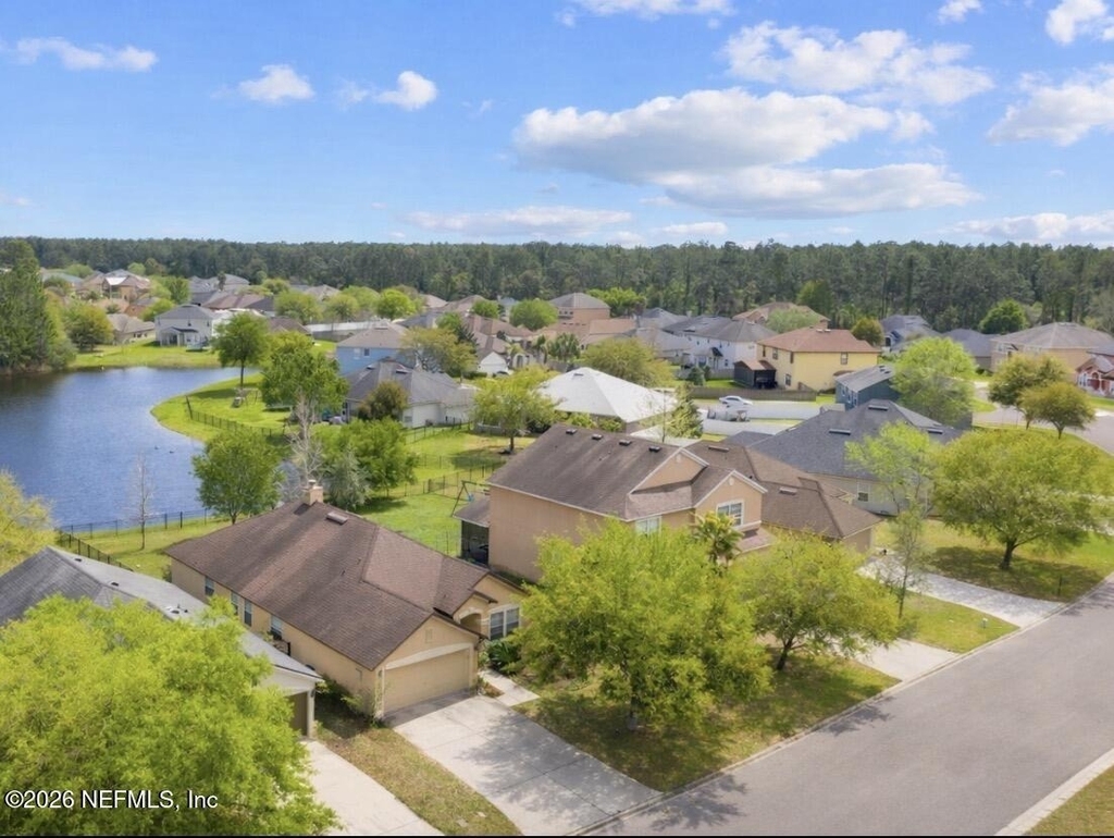 4182 Victoria Lakes Drive W - Photo 1
