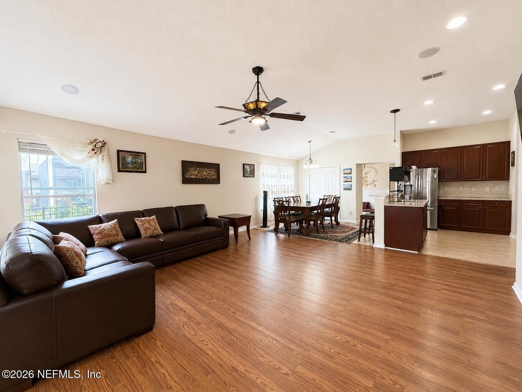 4182 Victoria Lakes Drive W - Photo 12