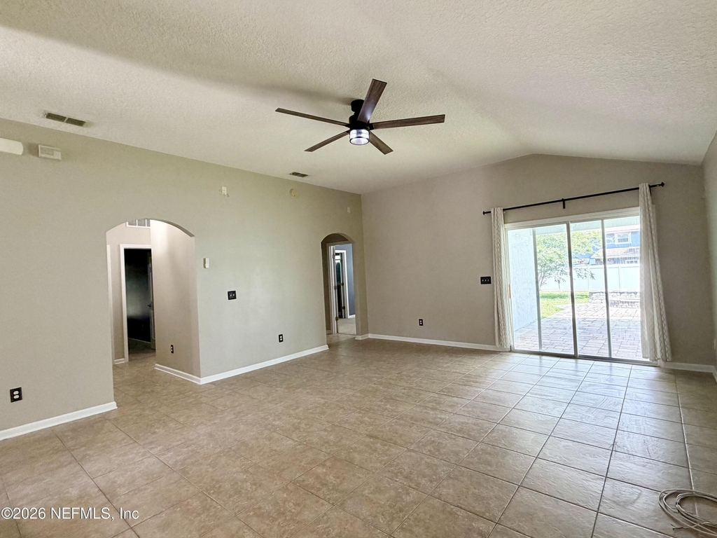 1919 Derringer Road - Photo 8