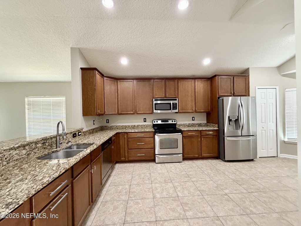 1919 Derringer Road - Photo 2