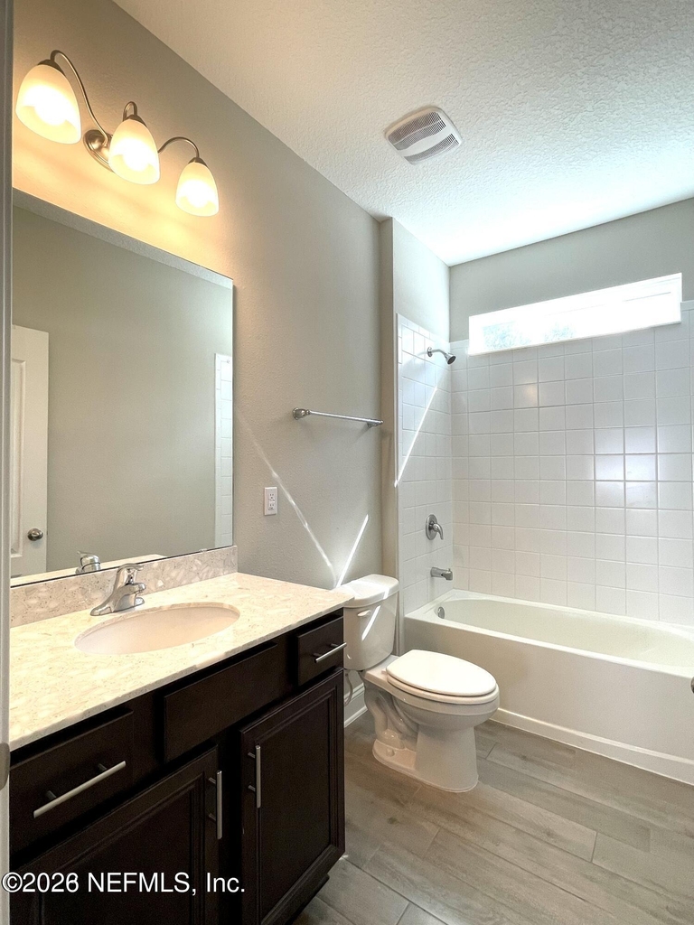 300 Thistleton Way - Photo 13